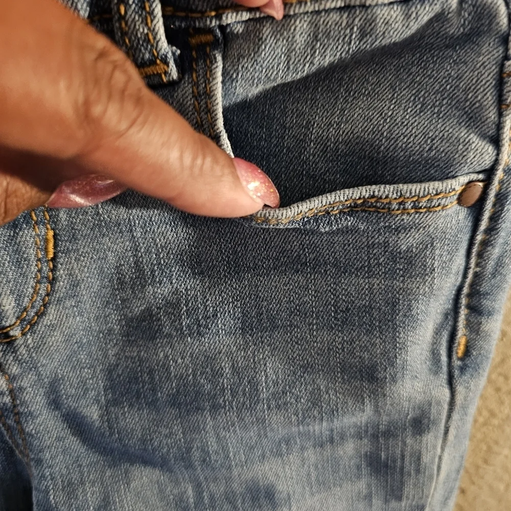 Wonder Nation Denim Jeans with Star Accent - Picture 4 of 15